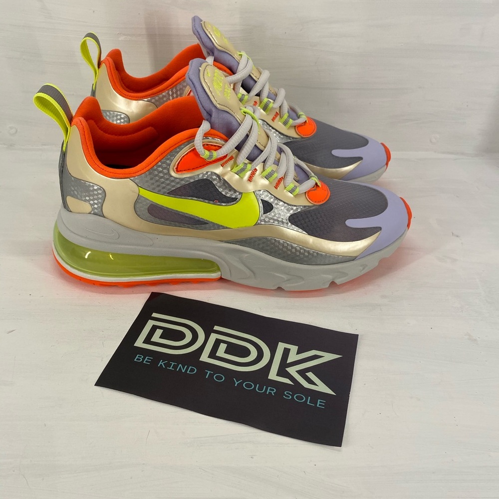 NEW Nike Air Max 270 React Women's Shoe size 6.5.